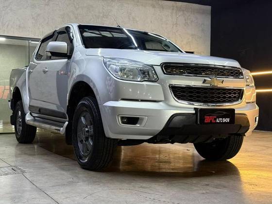 CHEVROLET S10 2.4 ADVANTAGE 4X2 CD 8V FLEX 4P MANUAL